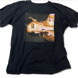 Ariana Grande official merch tshirt 🌟